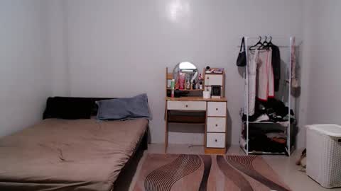 Snapshot of cutiezay999 chatting on 03/05/26, 12:12 ZAYNA DONT FORGET TO FOLLOW MY ROOM online show from 03/05/26, 12:12