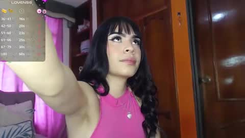 Snapshot of cuttebabe_ chatting on 02/11/25, 08:10 Sophia online show from 02/11/25, 08:10