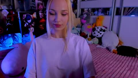 Nora online show from 09/08/25, 08:41