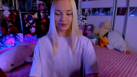 Snapshot of cuttie_ponyy chatting on 02/08/26, 09:18 Nora online show from 02/08/26, 09:18