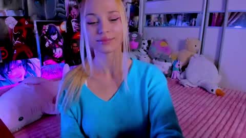 Snapshot of cuttie_ponyy chatting on 04/16/26, 08:31 Nora online show from 04/16/26, 08:31