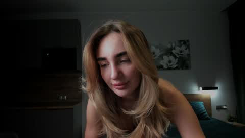 Snapshot of cuttiechloe chatting on 12/24/24, 08:16 CuttieChloe online show from 12/24/24, 08:16