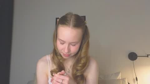 Snapshot of cuute_angell chatting on 05/01/26, 05:17 Virginia See you on Sunday online show from 05/01/26, 05:17