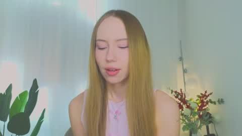 Snapshot of cuute_angell chatting on 07/12/26, 05:04 Virginia See you on Sunday online show from 07/12/26, 05:04