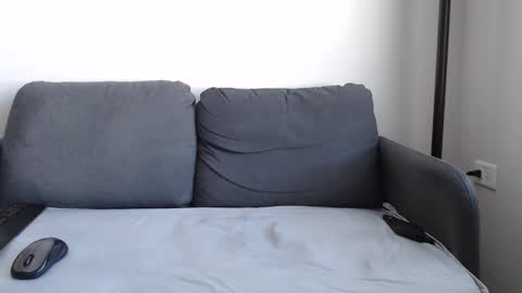 Snapshot of cv0118 chatting on 10/30/25, 04:30 Caleb Vonore online show from 10/30/25, 04:30