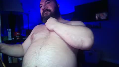 Snapshot of cwbyga chatting on 10/19/25, 03:07 Bubba Bull online show from 10/19/25, 03:07