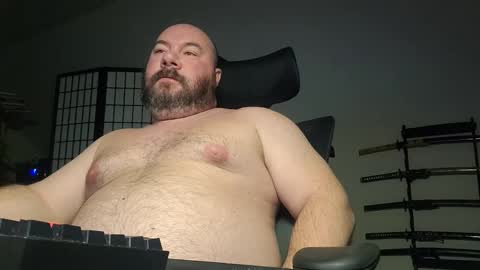 Snapshot of cwbyga chatting on 02/09/26, 05:33 Bubba Bull online show from 02/09/26, 05:33