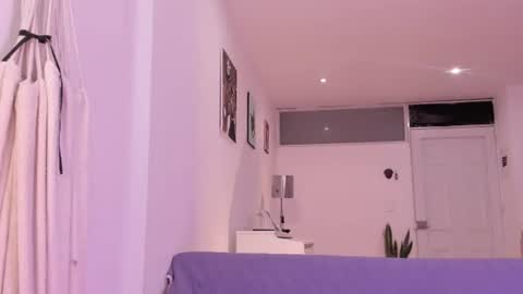 Snapshot of cyan_xo chatting on 06/25/26, 12:54 Cyan online show from 06/25/26, 12:54
