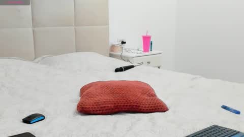 Eva online show from 10/20/25, 05:57