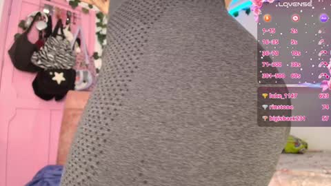 Camila online show from 02/06/25, 09:49