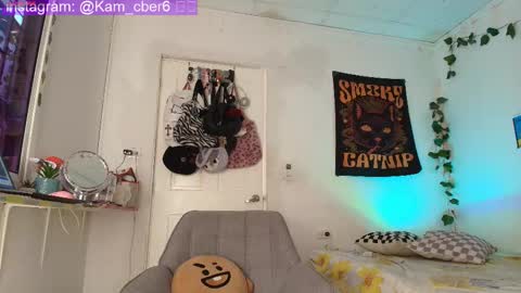 Snapshot of cybercami chatting on 09/24/25, 03:48 Camila online show from 09/24/25, 03:48