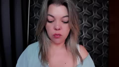 Snapshot of cyberdomme chatting on 06/17/26, 10:21 Full time mean bitch. online show from 06/17/26, 10:21