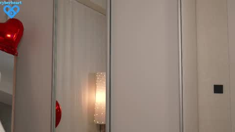 Snapshot of cyberheart_ chatting on 02/16/25, 04:53 EMILY online show from 02/16/25, 04:53