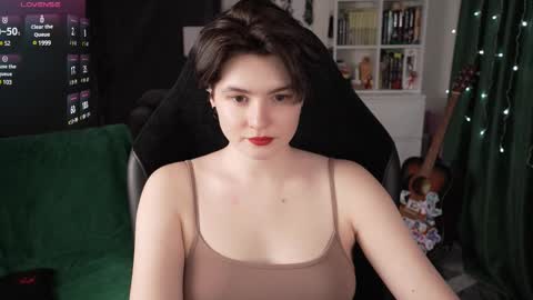 Helen Blossom online show from 02/21/25, 08:49