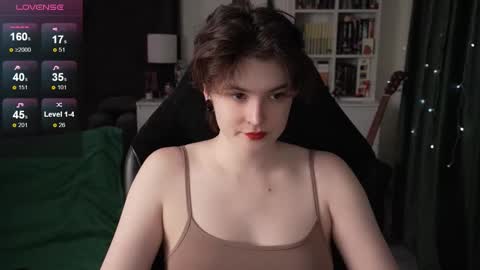 Helen Blossom online show from 11/26/25, 08:32