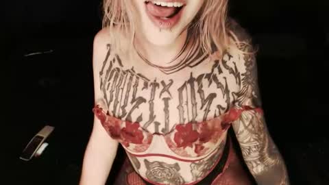 Nikki online show from 12/13/25, 07:53