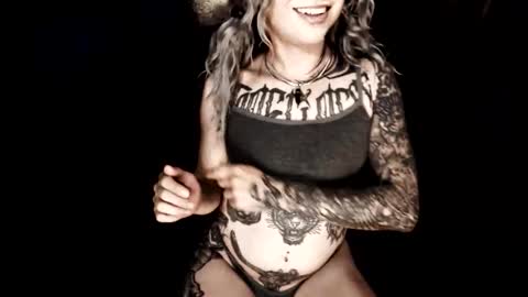 Nikki online show from 05/30/26, 01:52