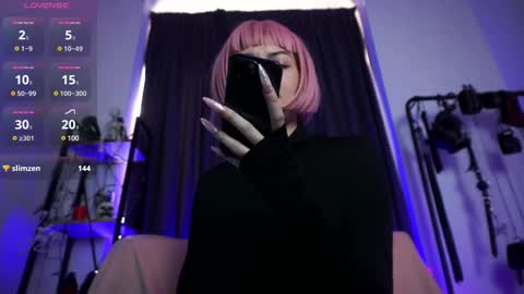 Snapshot of cyberxgoddess_ chatting on 02/13/25, 11:17 Lily Goddess online show from 02/13/25, 11:17