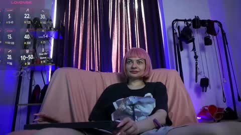 Snapshot of cyberxgoddess_ chatting on 02/15/25, 08:11 Lily Goddess online show from 02/15/25, 08:11