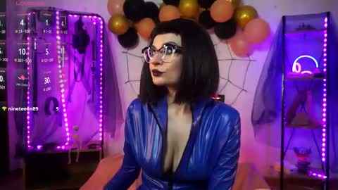 Snapshot of cyberxgoddess_ chatting on 11/03/25, 04:14 Lily Goddess online show from 11/03/25, 04:14