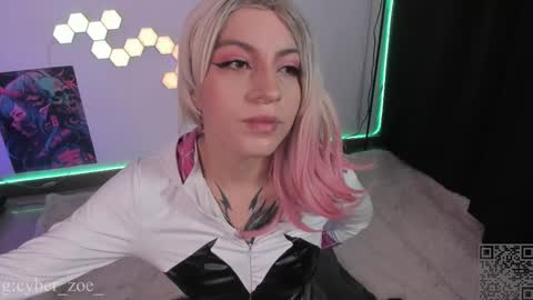 Snapshot of cyberzoe chatting on 01/17/26, 11:37 cyber zoe online show from 01/17/26, 11:37