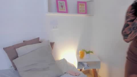 Cylie online show from 01/01/25, 04:07