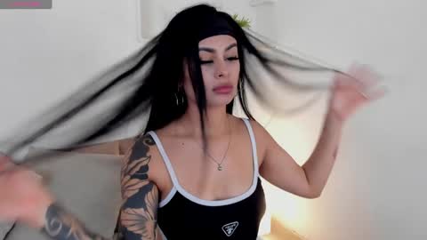 Cylie online show from 01/11/25, 03:52