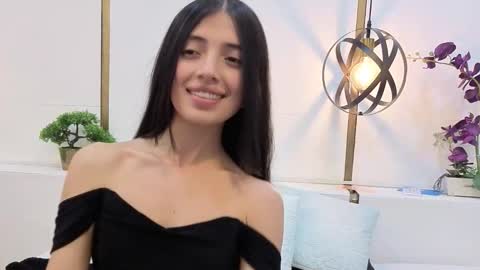 Snapshot of cynthia1fox chatting on 03/25/26, 03:23 Cynthia1fox online show from 03/25/26, 03:23