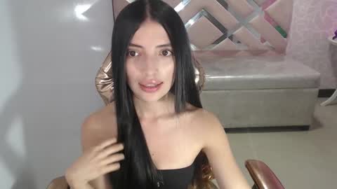 CINTIA ARAUJO online show from 10/01/25, 03:56