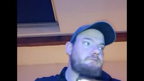 cyrilhot11200 online show from 01/02/25, 12:34