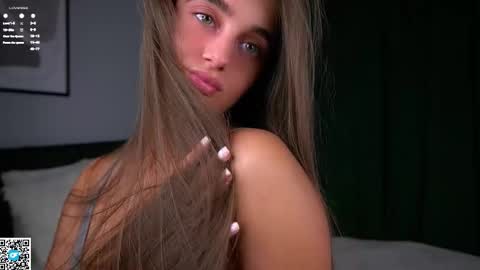 Isabella online show from 11/09/25, 01:04