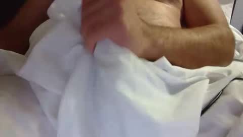 Snapshot of d12er chatting on 12/17/25, 06:08 d12er online show from 12/17/25, 06:08