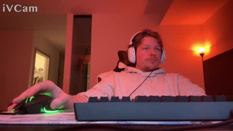 d14m0nd22 online show from 04/19/26, 04:12