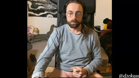 Snapshot of d1ckass chatting on 10/31/25, 03:24 d1ckass online show from 10/31/25, 03:24