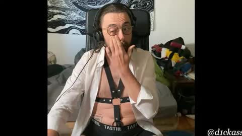 Snapshot of d1ckass chatting on 11/12/25, 11:32 d1ckass online show from 11/12/25, 11:32