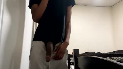 Snapshot of d1domoo chatting on 12/19/24, 07:07 d1domoo online show from 12/19/24, 07:07