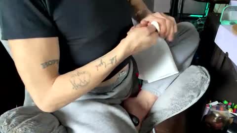 d3luluxx online show from 11/15/25, 07:32