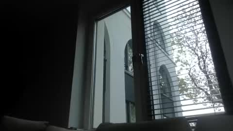 d3nnis_123 online show from 10/13/25, 08:25