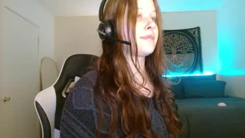 Snapshot of d_a_i_s_y chatting on 03/10/25, 06:38 Daisy online show from 03/10/25, 06:38