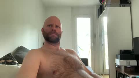 Snapshot of da_flows chatting on 05/07/26, 02:00 da_flows online show from 05/07/26, 02:00