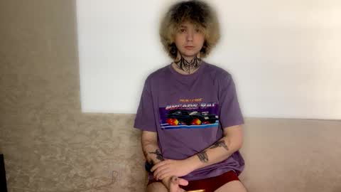 Snapshot of daaamnmeow chatting on 10/19/25, 09:59 daaamnmeow online show from 10/19/25, 09:59