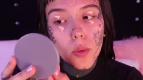 Snapshot of daarlene chatting on 02/16/25, 11:26 Darlene online show from 02/16/25, 11:26