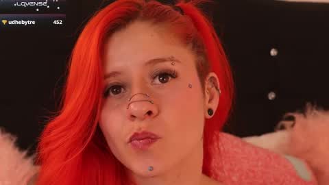 Snapshot of daarlene chatting on 02/26/25, 11:37 Darlene online show from 02/26/25, 11:37