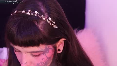 Snapshot of daarlene chatting on 02/27/25, 04:43 Darlene online show from 02/27/25, 04:43