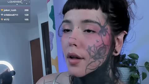 Snapshot of daarlene chatting on 03/09/25, 04:33 Darlene online show from 03/09/25, 04:33