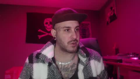 Snapshot of dabirdfree chatting on 12/22/24, 05:21 Destroyer online show from 12/22/24, 05:21