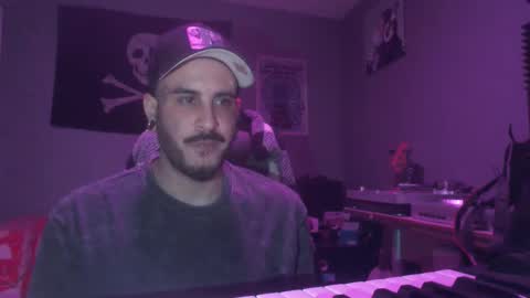 Snapshot of dabirdfree chatting on 10/15/25, 11:05 Destroyer online show from 10/15/25, 11:05