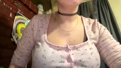 Snapshot of dabqueen_1994 chatting on 03/23/26, 11:36 dabqueen_1994 online show from 03/23/26, 11:36
