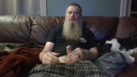 dachshund01 online show from 10/13/25, 02:44