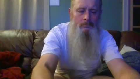 dachshund01 online show from 10/22/25, 02:56